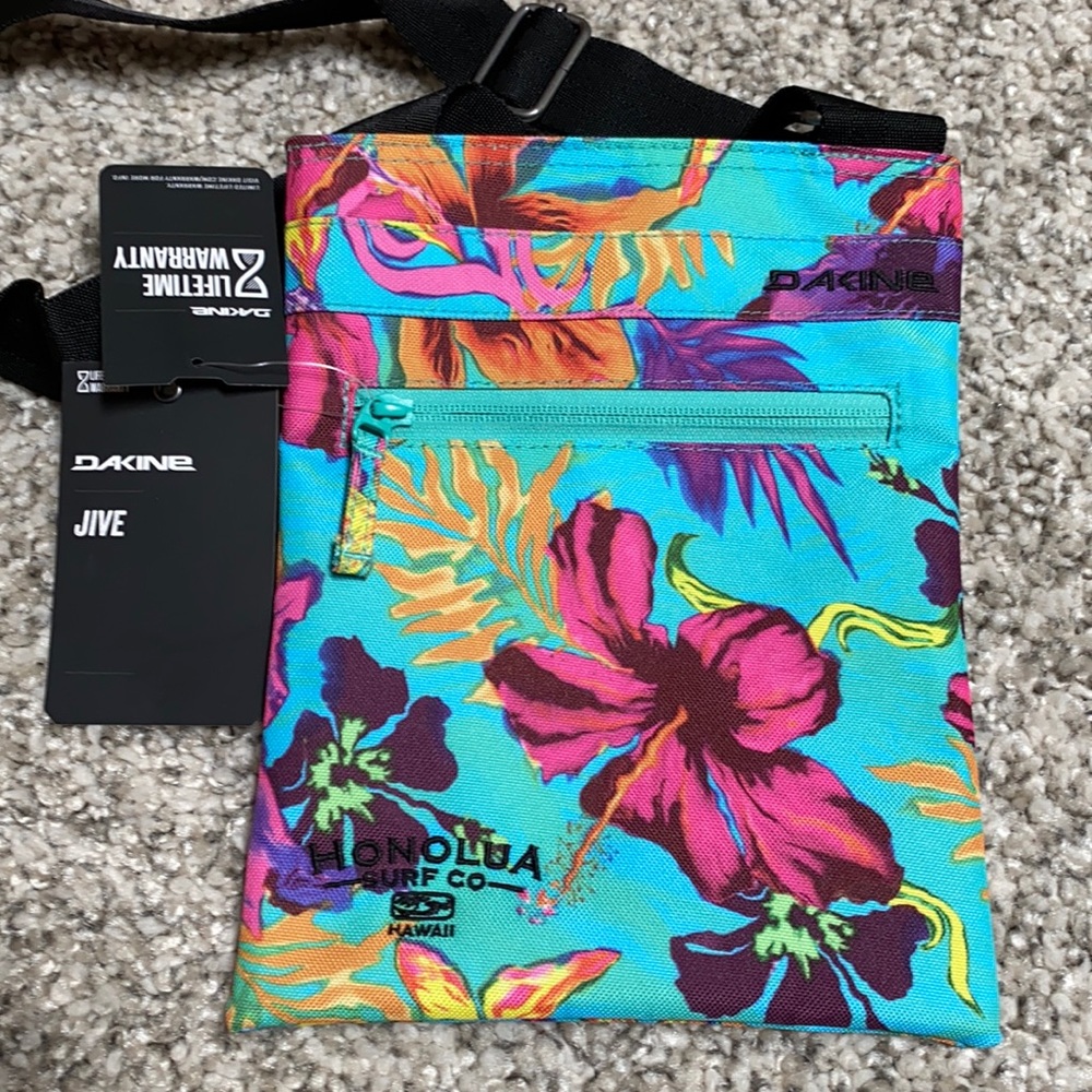 Dakine Aloha hibiscus bag